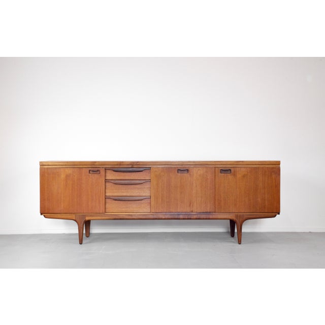 Teak Sideboard from Greaves & Thomas, 1960s For Sale - Image 9 of 10