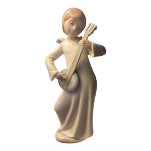 Liadro Figurine