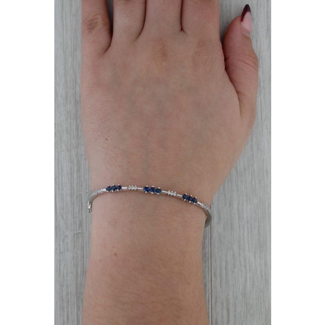 2010s 1.27ctw Blue Sapphire Diamond Bangle Bracelet 14k White Gold 7" For Sale - Image 5 of 7