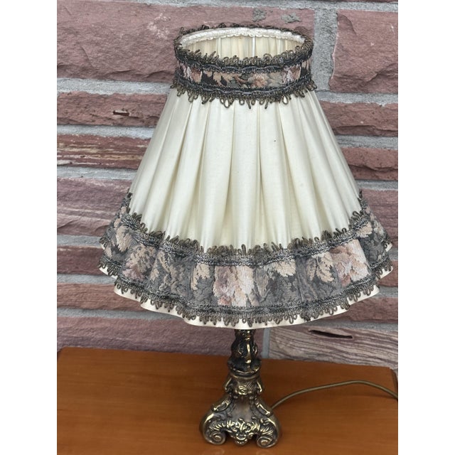 Gold Vintage Empire Table Lamp in Brass with Fabric Shade, 1960s For Sale - Image 8 of 11