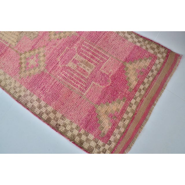 Soft Pink Vintage Runner Rug For Sale - Image 10 of 10