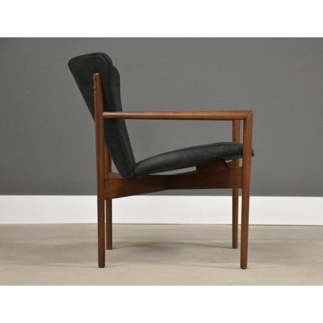 1950s Refinished Walnut Leather Lounge Chair For Sale In Boston - Image 6 of 8