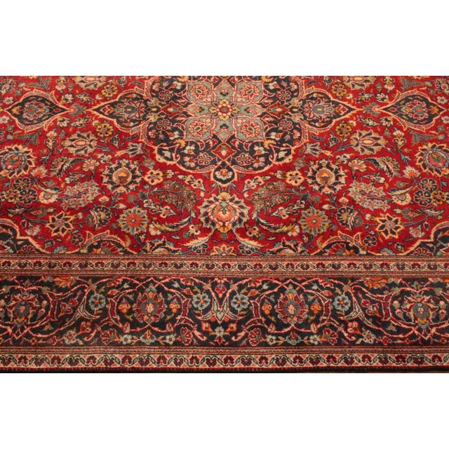 Middle Eastern Rug in Wool For Sale - Image 10 of 11