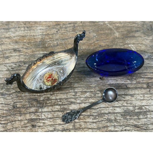 Vintage Sterling Silver Salt Cellar in Figural Viking Ship & Shield Motif For Sale - Image 4 of 8