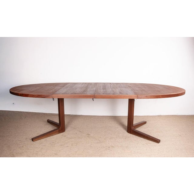 Brown Large Danish Teak Model HM 55 Dining Table by John Mortensen for Dyrlund, 1960s For Sale - Image 8 of 18
