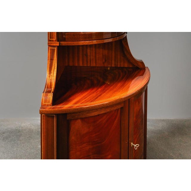 Late 20th Century English Corner Display Cabinet For Sale - Image 6 of 18