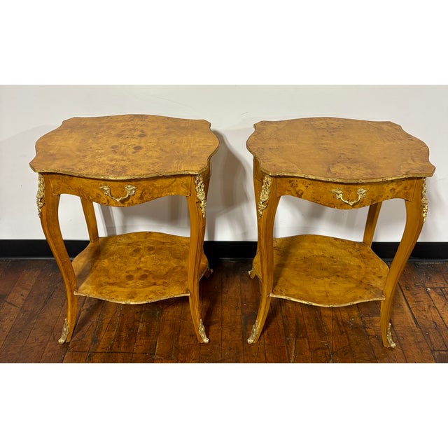 French Louis XV Style Burled Wood Side Tables, Nightstands or Gueridons - A Pair For Sale - Image 12 of 13