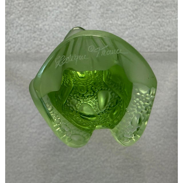 Lalique France Crystal Frog Lime Green Signed Figurine Paperweight Rainette For Sale - Image 9 of 9