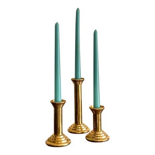 Postmodern Memphis Milano Graduated Trio of Neoclassical Brass Columnar Candle Holders, Set of 3 For Sale