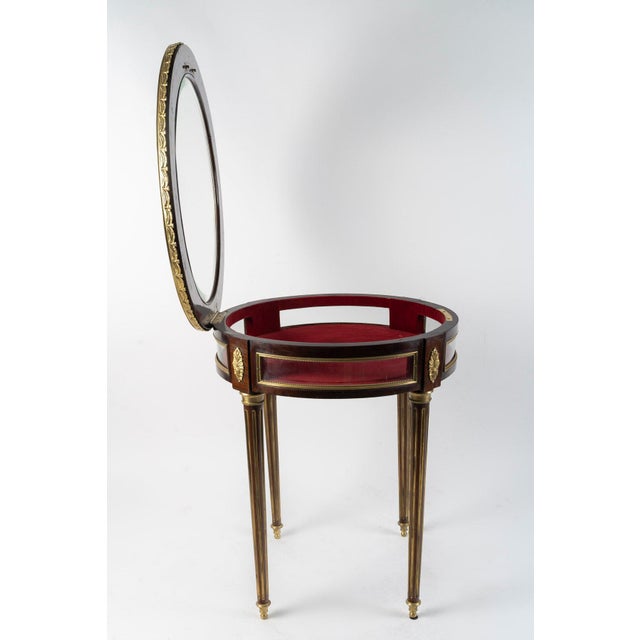 Early 20th Century Louis XVI Display Table For Sale - Image 6 of 9