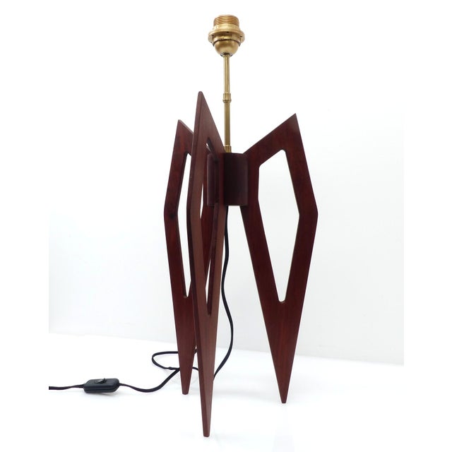 Large Sculptural Tripod Lamp in Stained Wood with Compass-Shaped Lines, 1960s For Sale - Image 11 of 11