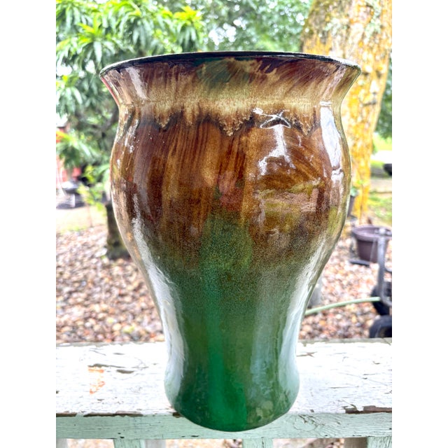 1940s Robinson Ransbottom (Rrp Co.) Majolica Art Pottery Vase | Embossed Floral Relief | Brown & Emerald Green Drip Glaze For Sale - Image 9 of 10