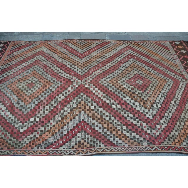 Vintage Turkish Kilim Rug For Sale - Image 4 of 6