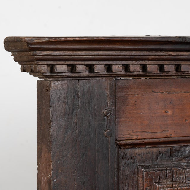 17th Century Chestnut Console Buffet Sideboard From Portugal For Sale - Image 4 of 17