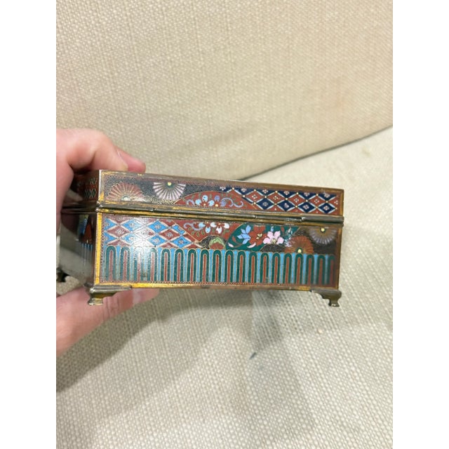 Japanese Cloisonne Enamel Dragon Trinket Box Attributed to Inaba, Meiji For Sale In New York - Image 6 of 12