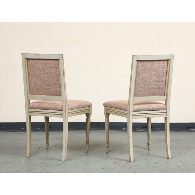 French Pair of Painted French Louis XVI Style Side Chairs in Rose Tarlow Blush Linen For Sale - Image 3 of 11