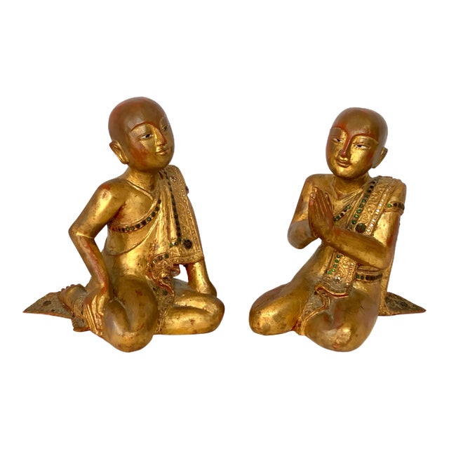 Thai Giltwood Hand Carved Pair of Mandalay Praying and Listening Monks For Sale