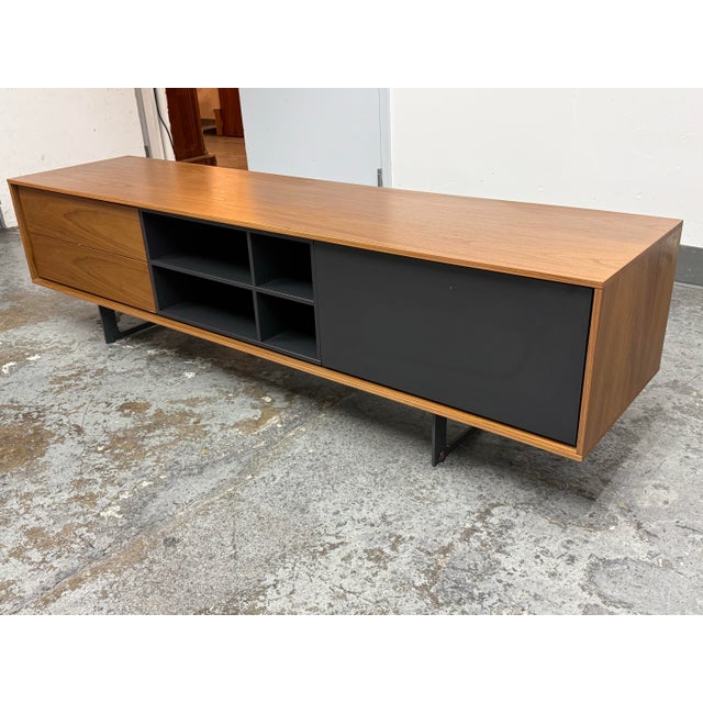 Contemporary Ángel Martí & Enrique Delamo for Treku Aura Walnut Media Unit For Sale - Image 3 of 12