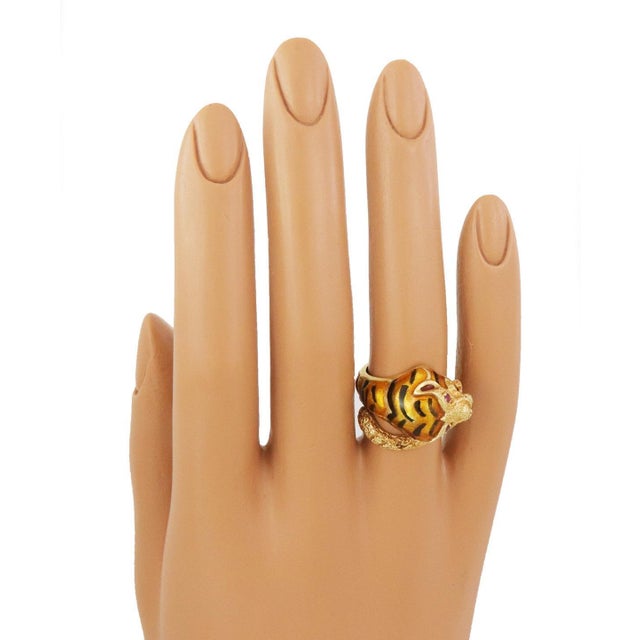 Contemporary Estate Ruby Enamel 18k Yellow Gold Tiger Bypass Ring Size 5 For Sale - Image 3 of 7