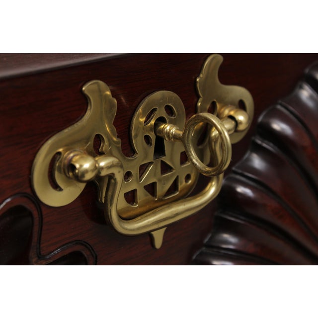 Kindel Mahogany Block Front Goddard For Sale - Image 11 of 15