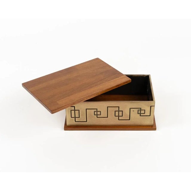 Gold Rectangular Box in Brass and Wood, Italy, 1970s For Sale - Image 8 of 18