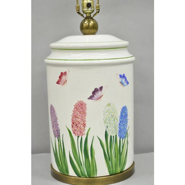 French Country Late 20th Century Paul Hanson French Country Porcelain Jardiniere Butterfly & Flower Table Lamp For Sale - Image 3 of 12