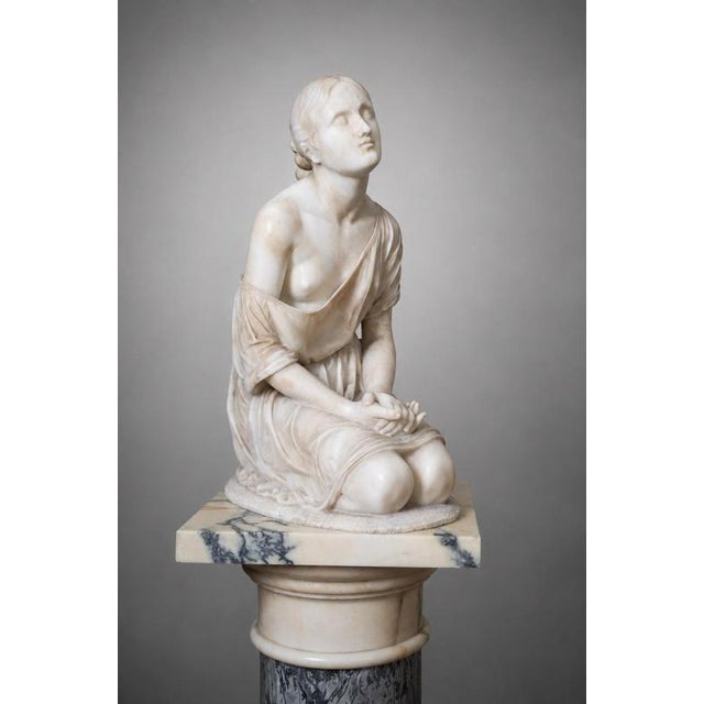 Lombard Artist, Sculpture of Kneeling Female Figure, 19th Century, Alabaster Marble For Sale - Image 5 of 5