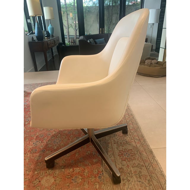 Mid-Century Modern 1968 Max Pearson for Knoll Swivel Chairs - Rare Set of 6 For Sale - Image 3 of 13