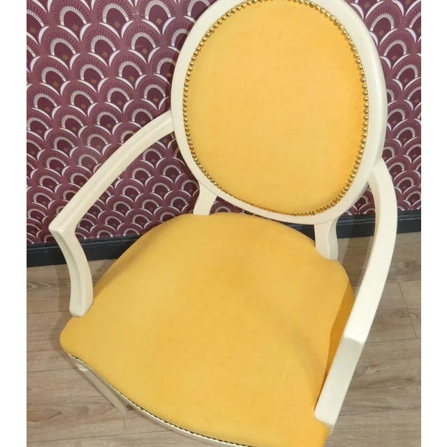 Upholstered Medallion Armchair in Yellow-Cream, 1960s For Sale - Image 6 of 10