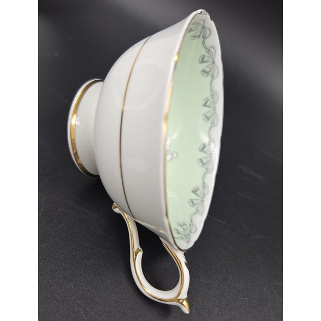 Ceramic 1939-1949 "Double Warrant"Paragon"To the Bride" Teacup and Saucer by Appointment Hm Queen Elizabeth and Hm Queen Mary For Sale - Image 7 of 18