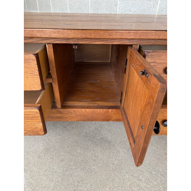 Early 21st Century Broyhill Attic Heirlooms Oak 4 Drawer Coffee Table For Sale - Image 5 of 11