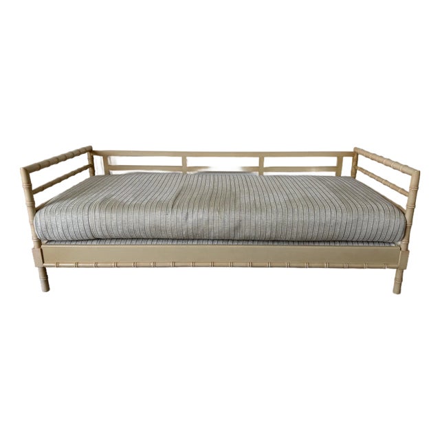 1970’s Hollywood Regency Faux Bamboo Carved Daybed Sofa For Sale