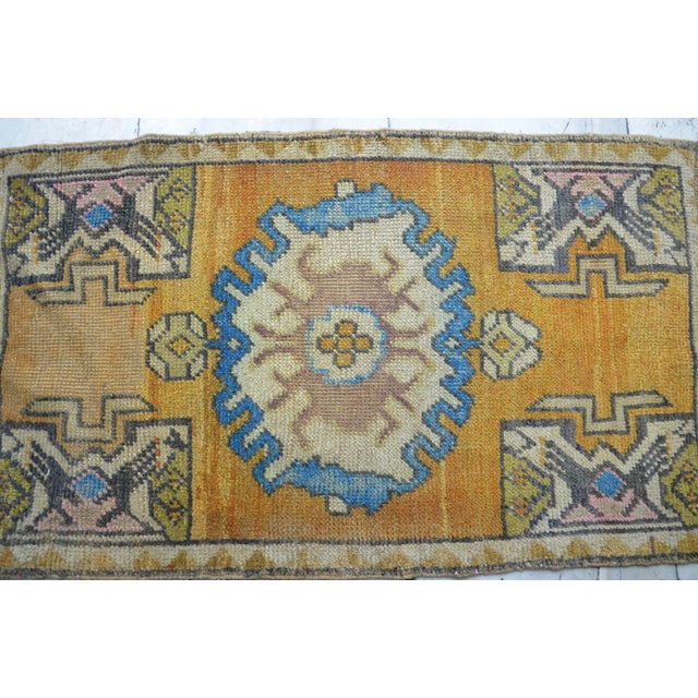 Turkish Vintage Turkish Oushak Area Rug - 1′10″ × 3′2″ For Sale - Image 3 of 6
