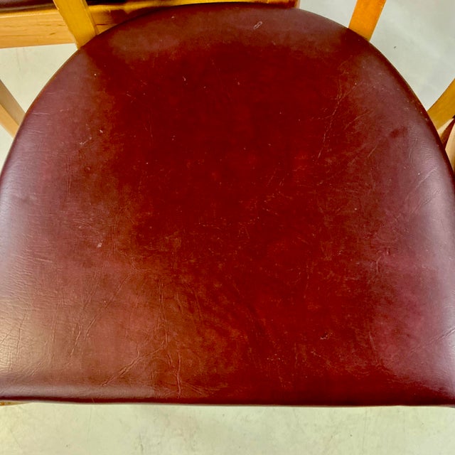 Wood 1940s Vintage Art Deco Italian Honey Stained Maple Back Slat Dining Chairs - Set of 6, After Gio Ponti For Sale - Image 7 of 13