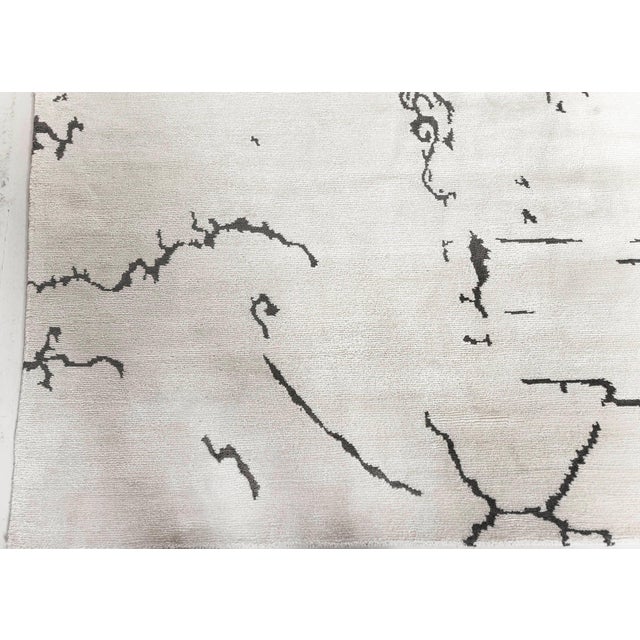 Early 21st Century Modern Beige and Black Hooked Silk Rug by Doris Leslie Blau For Sale - Image 5 of 6