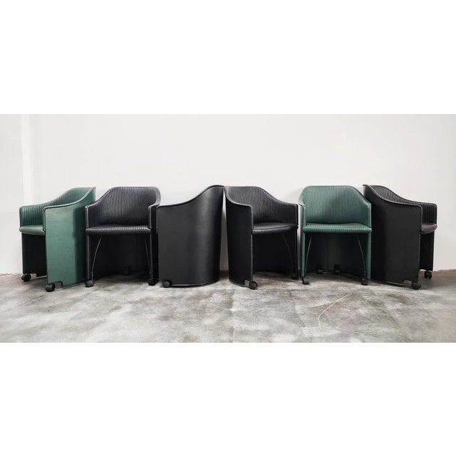Black Set of Leather Armchairs attributed to Afra & Tobia Scarpa for Maxalto, Italy, 1985 For Sale - Image 8 of 10