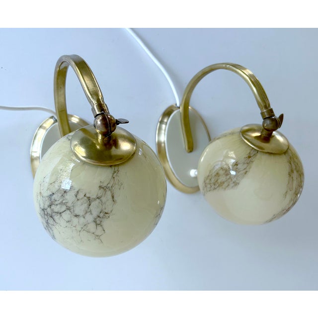 Beige Art Deco Table Lamps in Brass and Glass, Set of 2 For Sale - Image 8 of 16