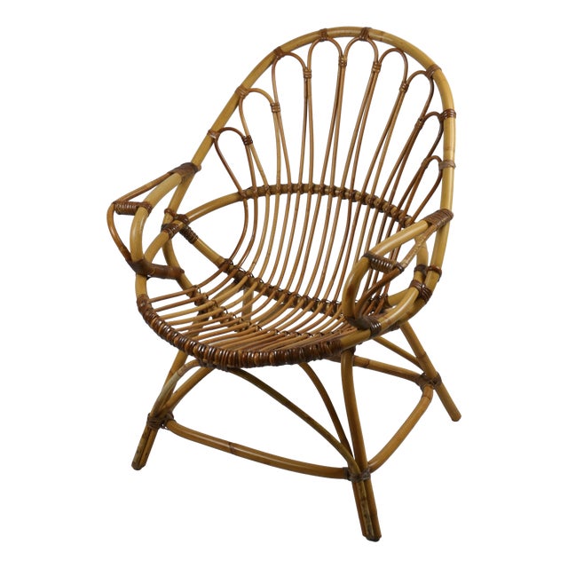 Mid-Century Modern French Rattan Peacock Lounge Chair, 1970 For Sale