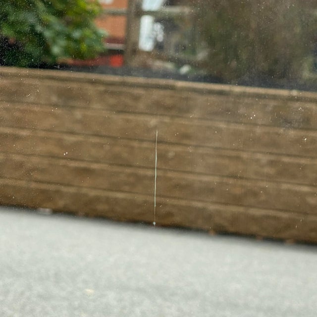 Brown 1920s Irving & Casson Curly Maple Fluted Wall Mirror With Floral Basket Crest For Sale - Image 8 of 12