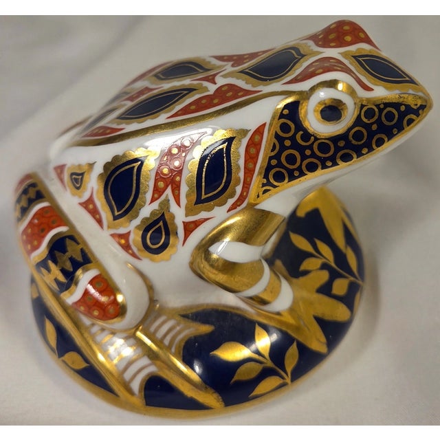 Royal Crown Derby Porcelain Vintage MCM Royal Crown Derby England Imari Frog Figurine For Sale - Image 4 of 5