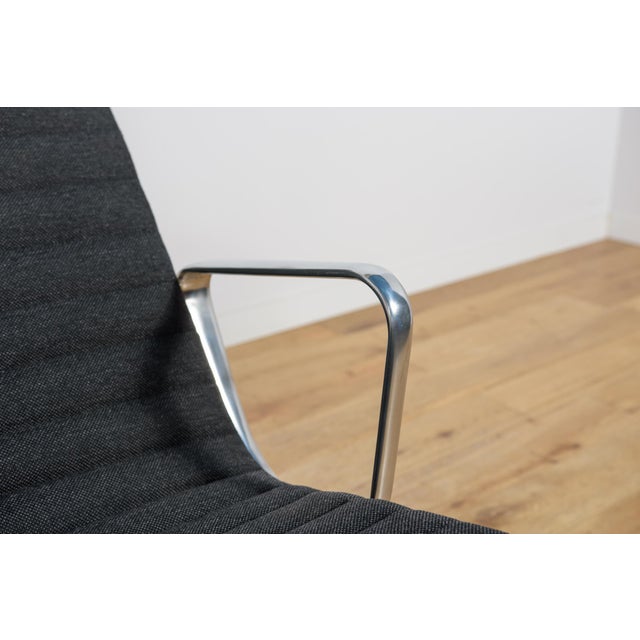EA124 Lounge Chair by Charles & Ray Eames for Herman Miller, United States, 1980s For Sale - Image 14 of 18
