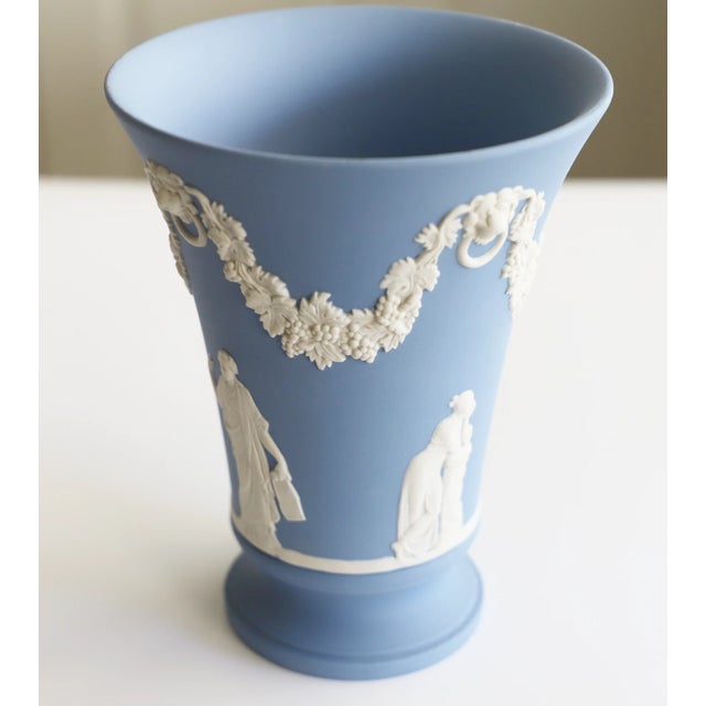 1990s Vintage MCM Wedgwood Jasperware Trumpet Vase For Sale - Image 5 of 6