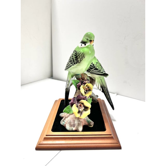 Ceramic Mid Century Porcelain Parakeet Sculpture – Chinoiserie Bird Figurine on Wood Base For Sale - Image 7 of 12