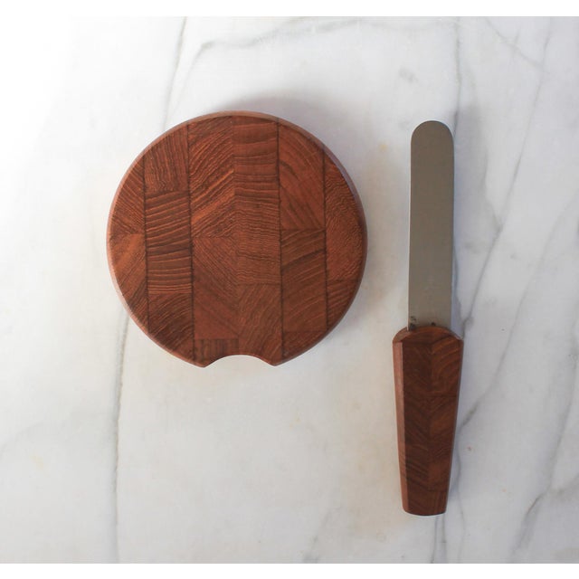 1960s Jens Quistgaard for Dansk Designs Staved Teak Cutting Board With Knife, Circa 1960s For Sale - Image 5 of 12