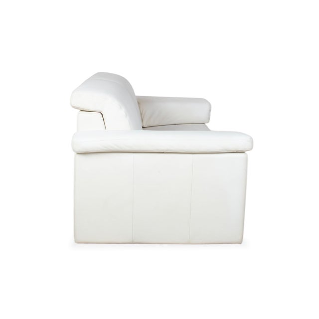 Model 4000 2-Seater Sofa in Cream Leather from Rolf Benz For Sale - Image 9 of 12