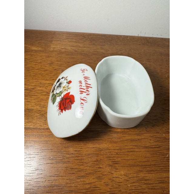 1990s Vintage Omc Japan Porcelain Trinket Box “To Mother With Love” Floral Gift For Sale - Image 5 of 8