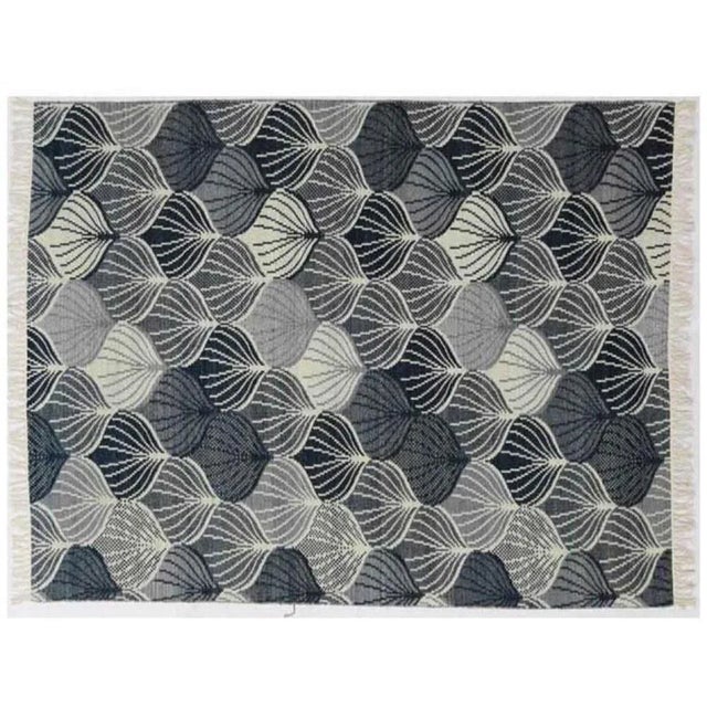 Handwoven European Style Flat Kilim Rug For Sale - Image 3 of 5