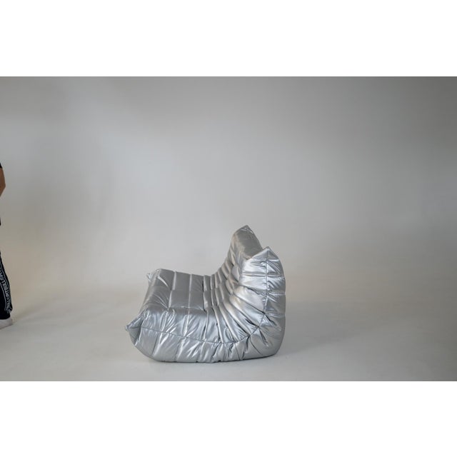 Ligne Roset Togo Two-Seat in Silver Skai by Michel Ducaroy for Ligne Roset For Sale - Image 4 of 7