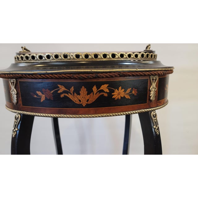 French Empire Marquetry Planter Napoleon III Period 19th Century Thuja and Ebonized Wood Inlaid For Sale - Image 4 of 10