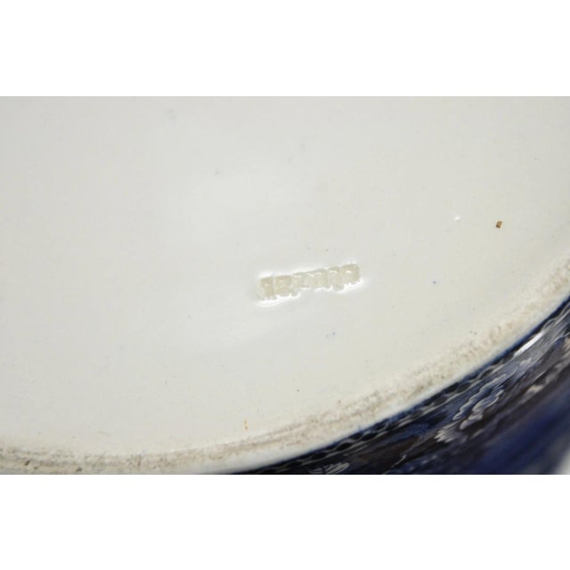 Late 19th Century Wedgwood Landscape Etruria Pattern Blue White Porcelain Covered Slop Pot Commode For Sale - Image 16 of 17